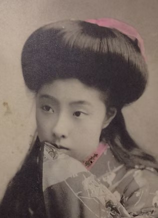 廂髪(ひさしがみ)